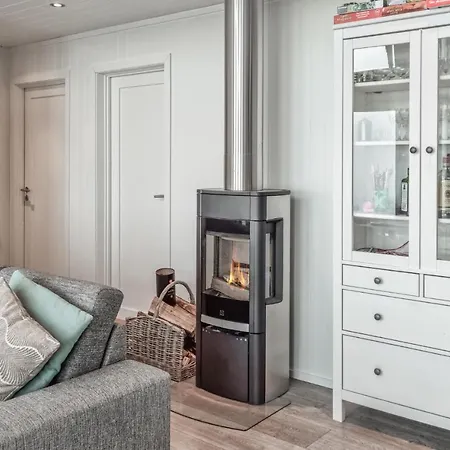 Casa vacanze Stunning In With Kitchen