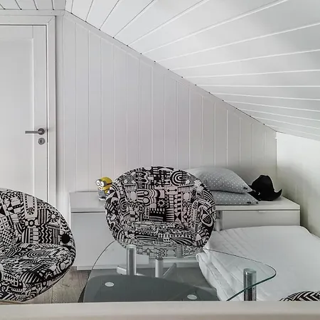 Stunning In With Kitchen